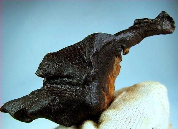 GEBEL卡米尔°铁陨石153.10gr。ATAXITE°新的和很少°偏心件US .50.JPG