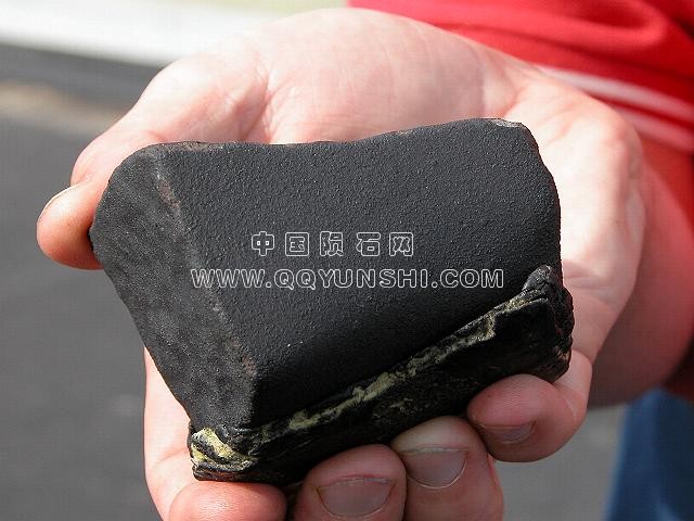unilmeteorite1[1].jpg
