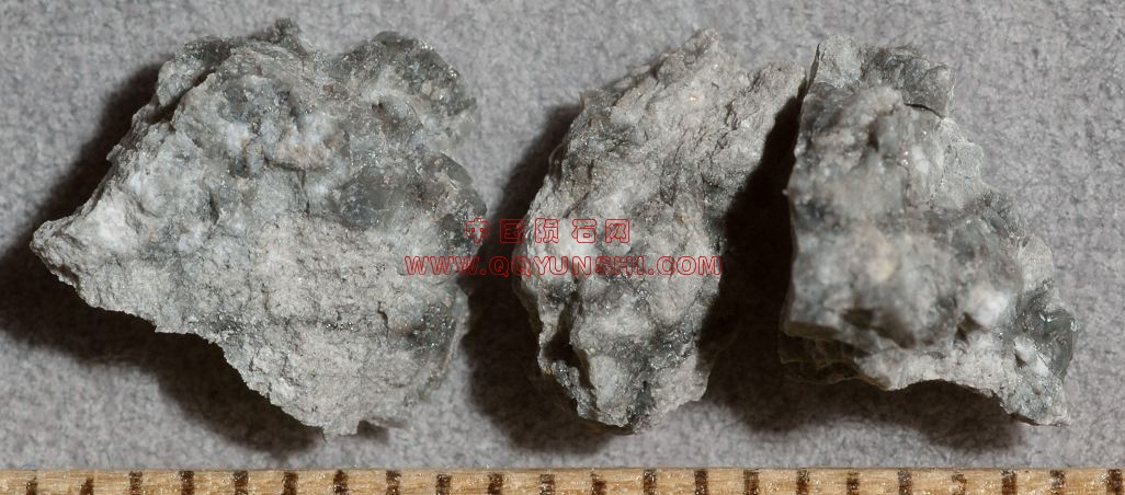 lm_mil090075_4717l[2].JPG