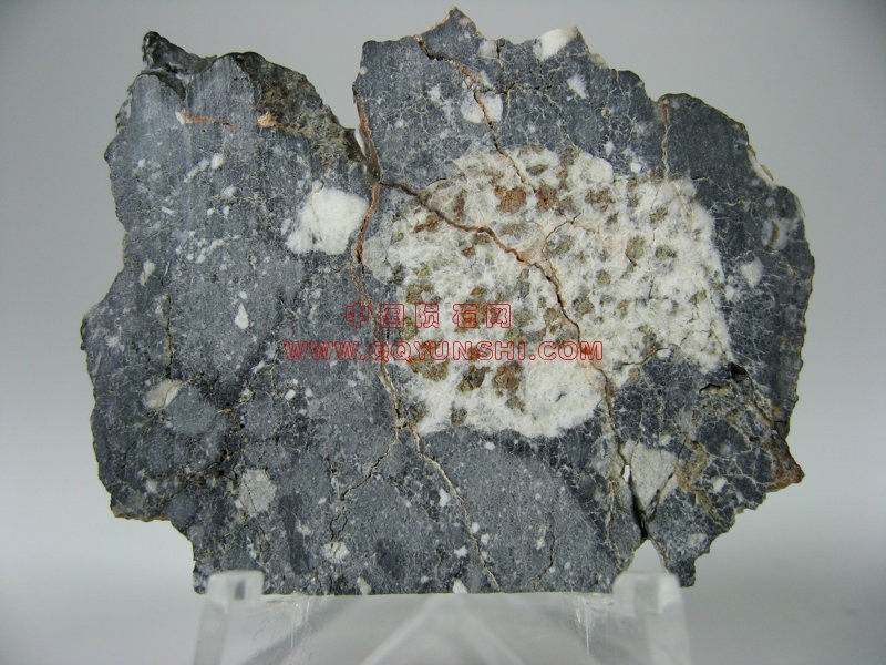 lm_DaG_400_with_plutonic_clast_m[1].jpg