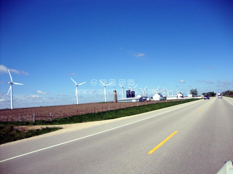dsc01286windfarm1[2].jpg