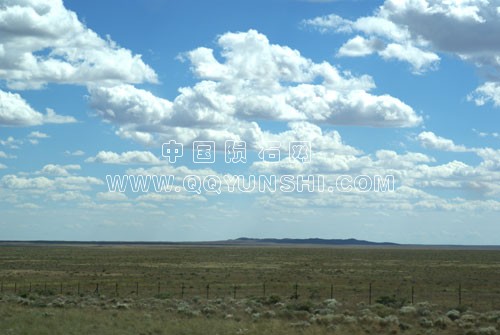 8]在火山口边缘的距离（照片由塞巴斯蒂安·霍克）.jpg