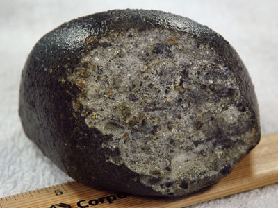 陨石熔壳11.jpg
