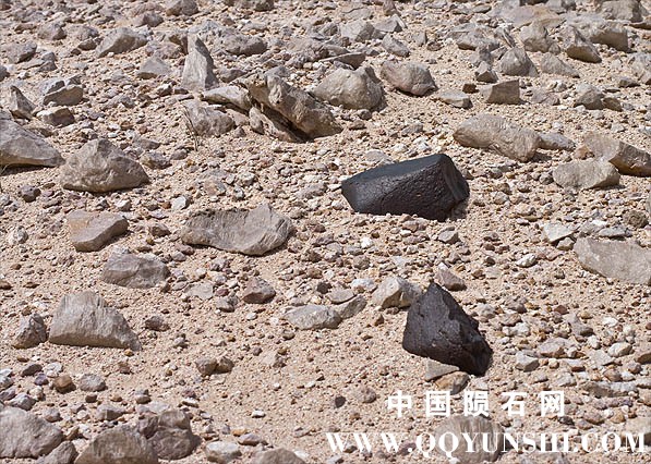 meteorite fragments.jpg