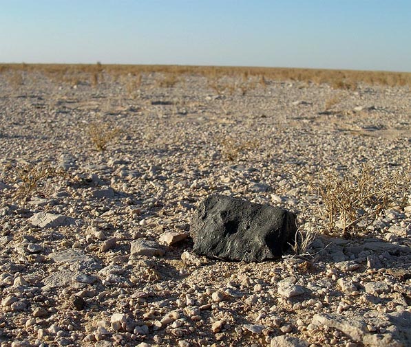 Meteoritenfund in situ.jpg