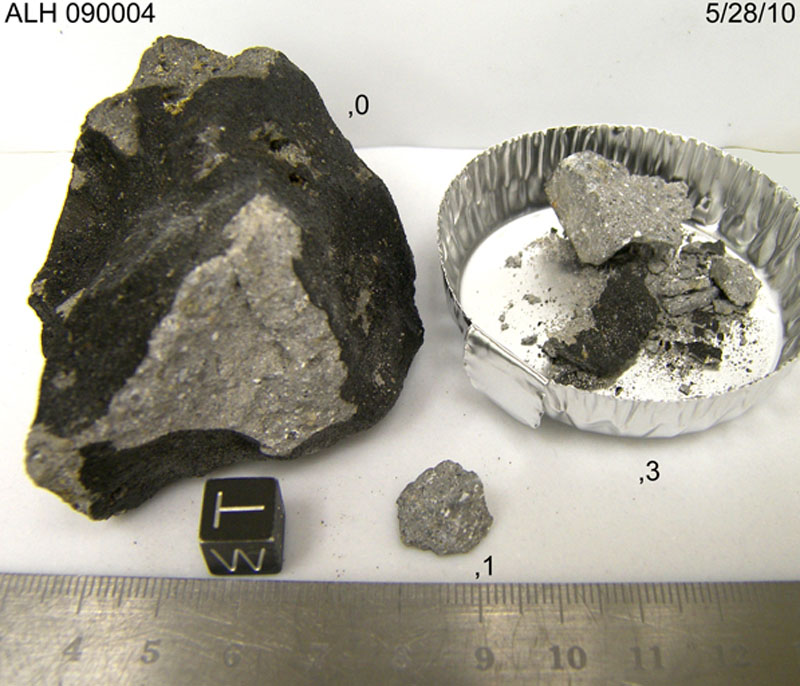 ALH090004,0,1,3.jpg
