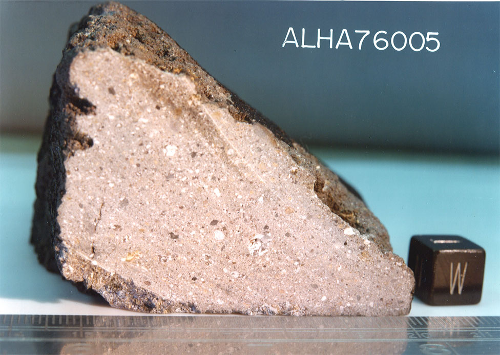 ALHA76005D.jpg