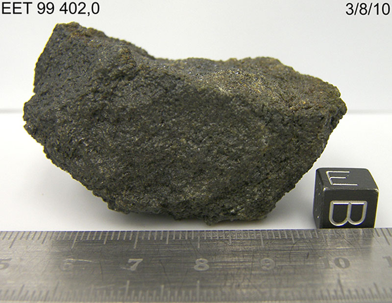EET99402,0B.jpg