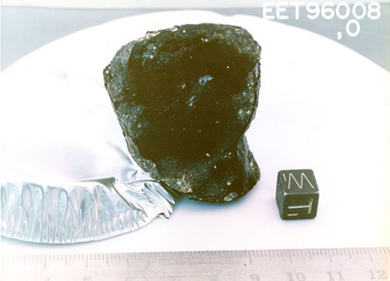 EET96008B.jpg