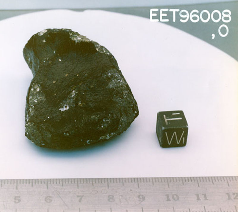 EET96008E.jpg