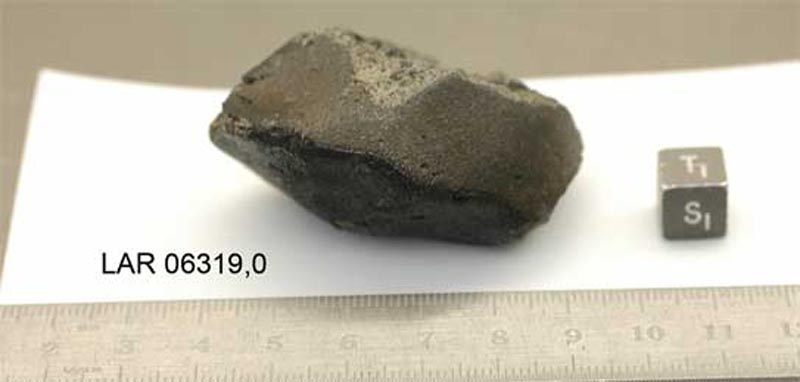 lar06319s.jpg