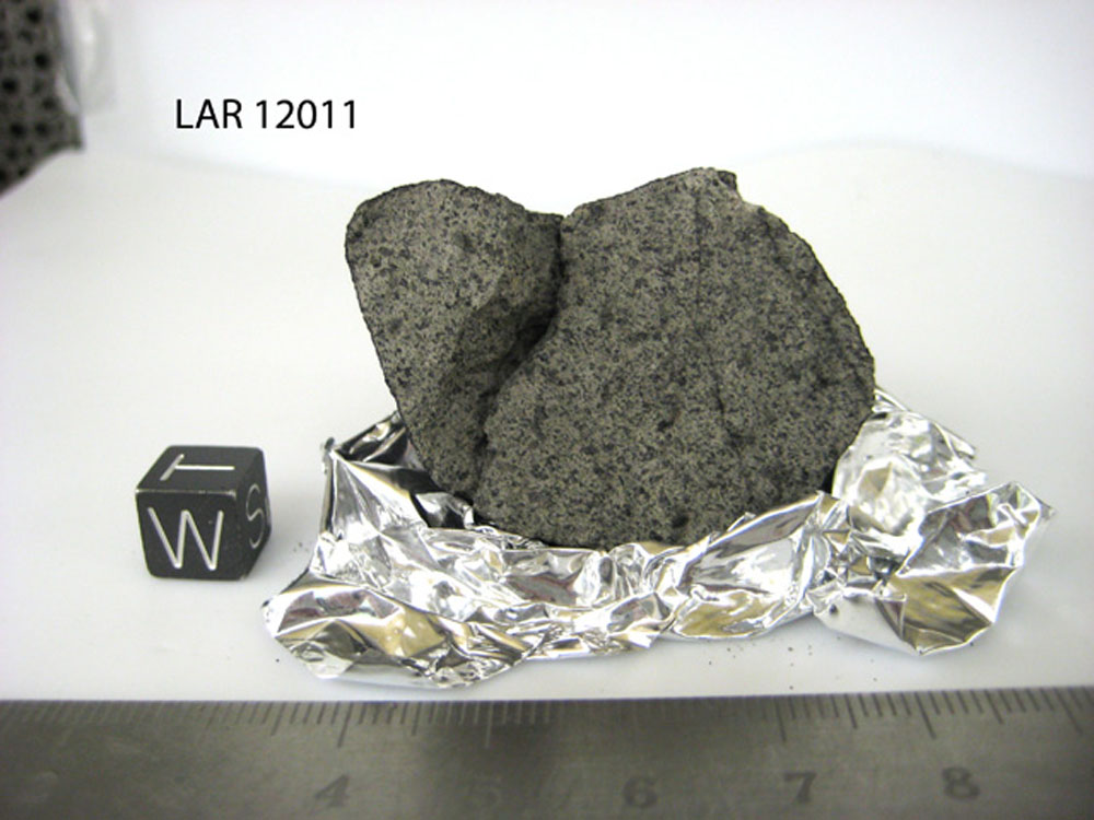 lar12011w_end_1break.jpg