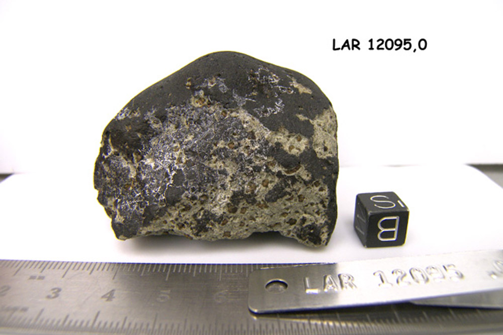 lar12095,0b.jpg