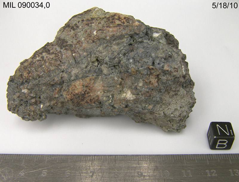 MIL090034,0BN.jpg