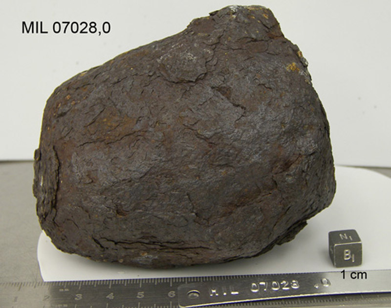 mil07028,0B.jpg