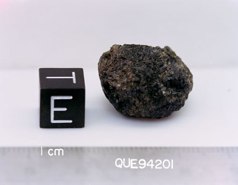 QUE94201(S96-00388).jpg