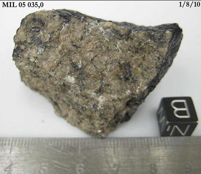 MIL05035,0BN.jpg