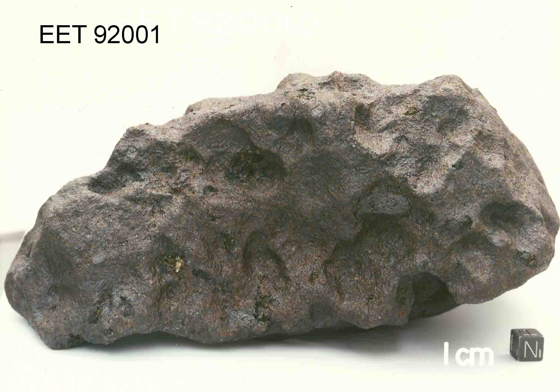 EET92001B.jpg