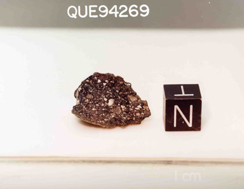 QUE94269d.jpg