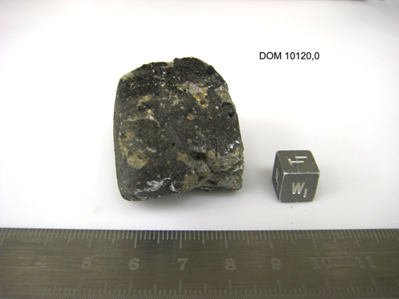 dom10120,0w.jpg
