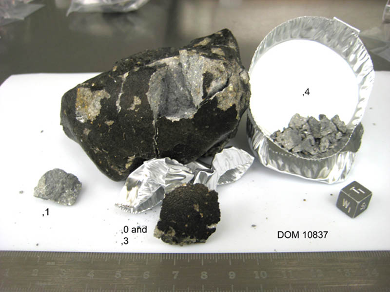 dom10837,0,1,3,4.jpg