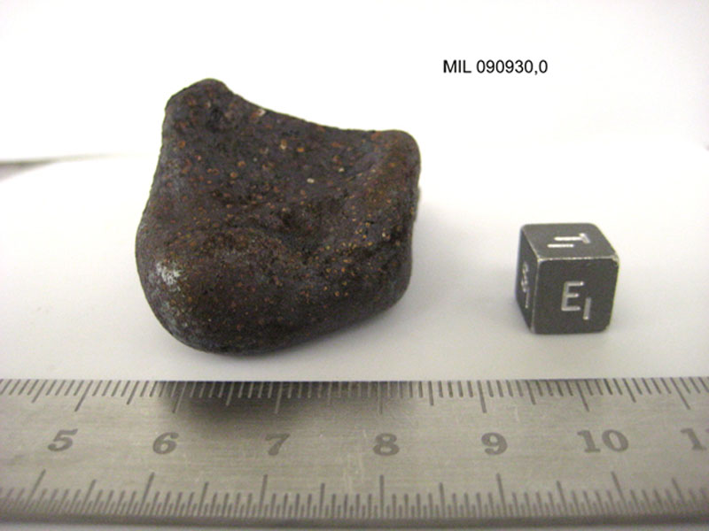 MIL090930,0e.jpg