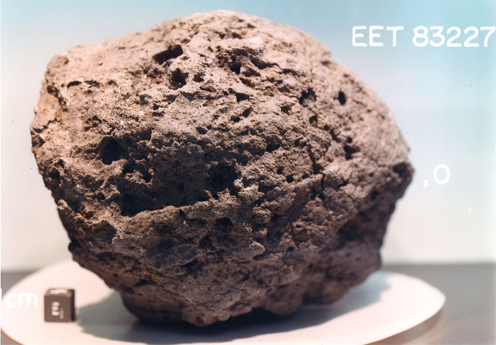 eet83227e.jpg