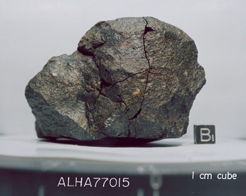 ALHA77015(S79-25562).jpg
