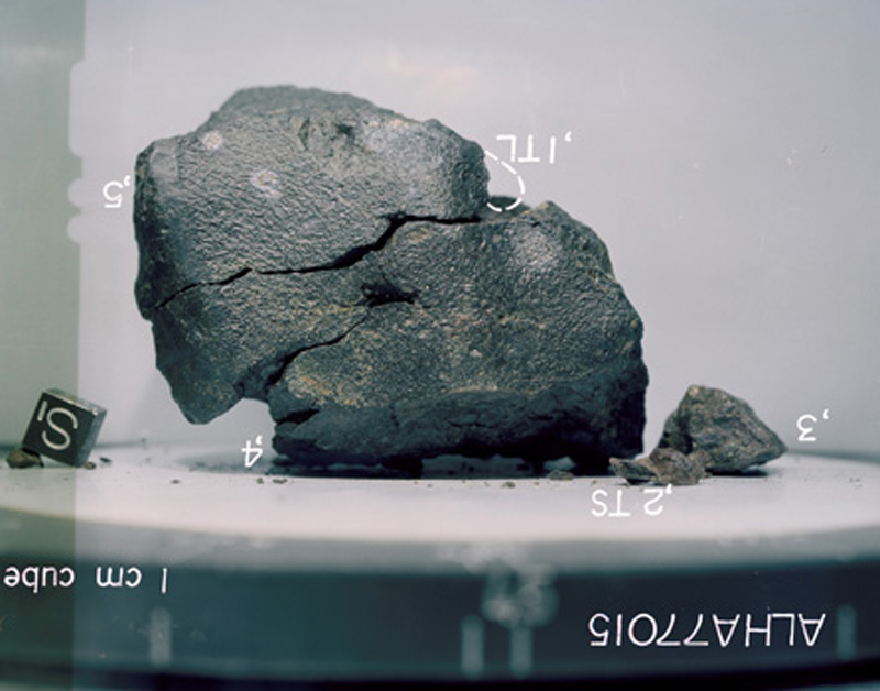 ALHA77015(S79-25563).jpg