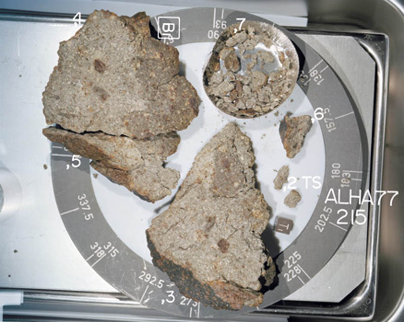 ALHA77215(S79-26523).jpg
