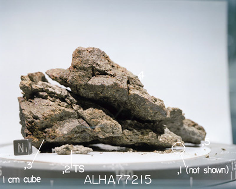 ALHA77215(S79-26525).jpg