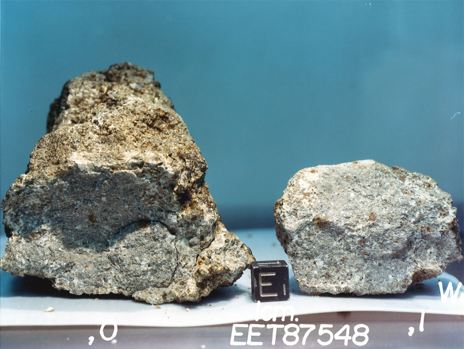 EET87530C.jpg