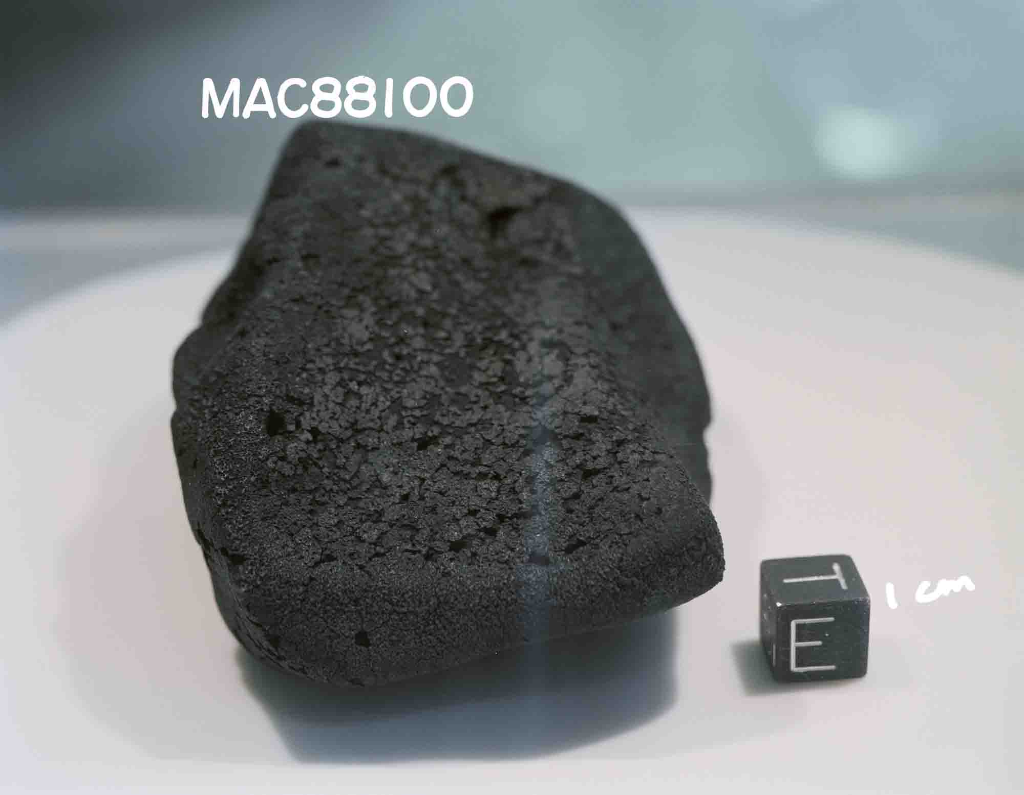 MAC88100(s89-39393).jpg