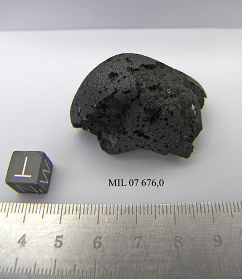 MIL07676,0TN.jpg