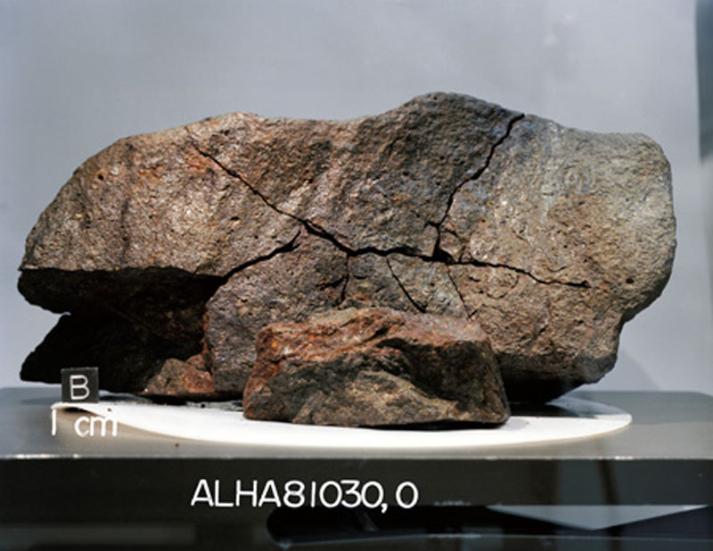 ALHA81030(S83-25135).jpg