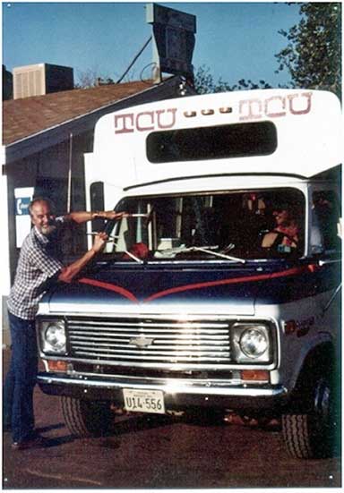 Art-Bus.jpg