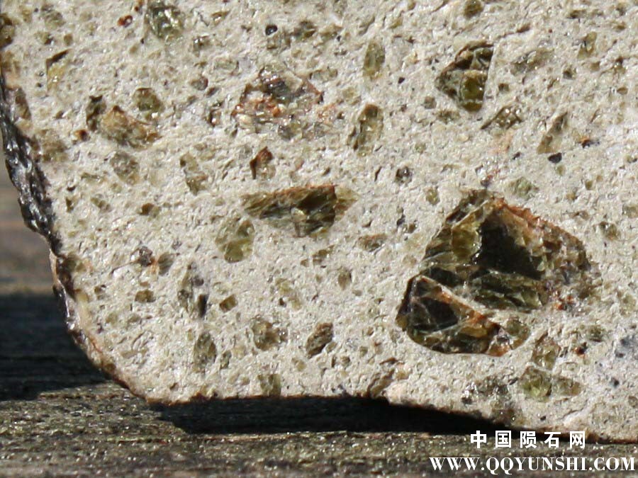 灶神星陨石NWA 5613 Diogenite-3.jpg