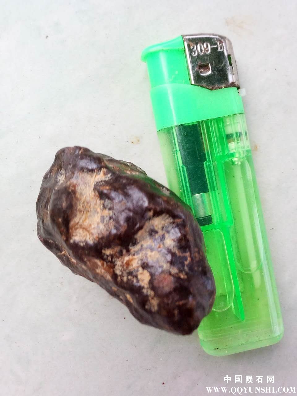 表面有熔壳