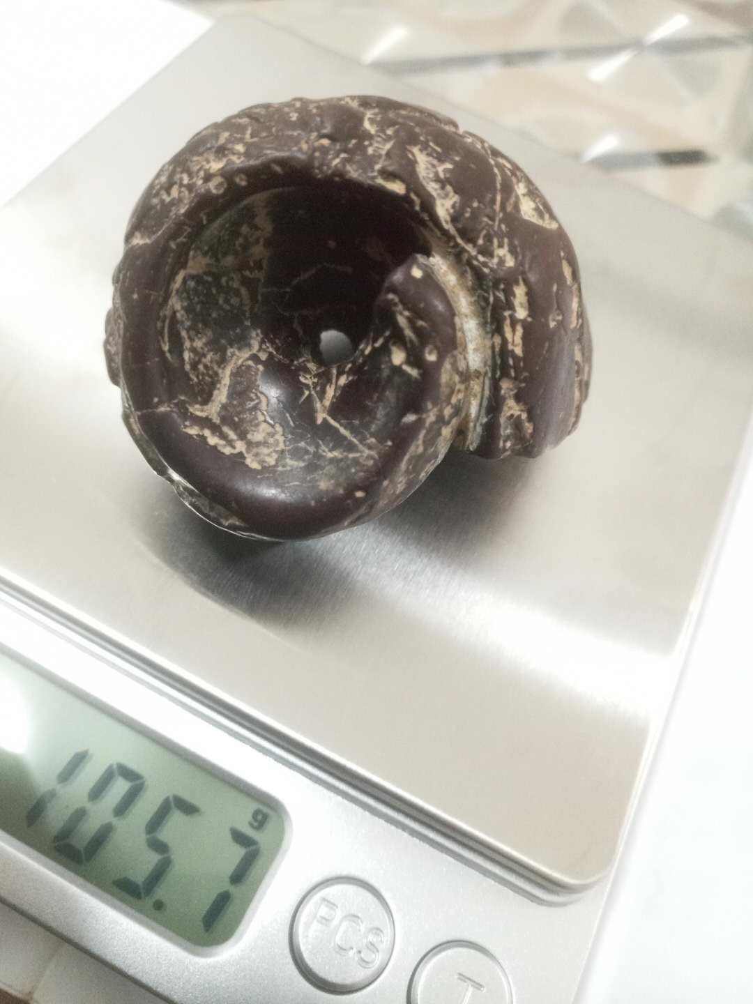 都是带有点磁性的但是很弱