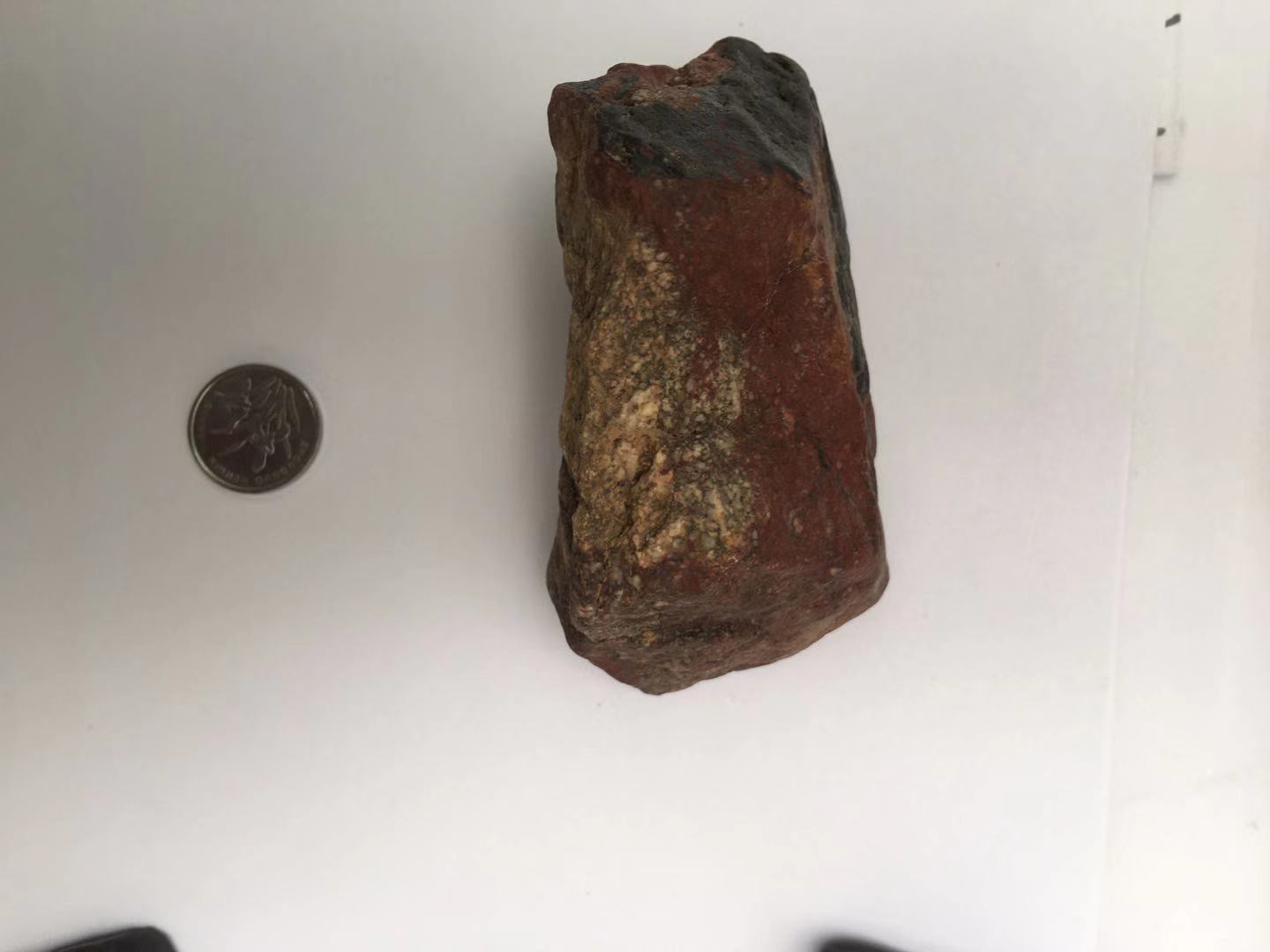 青砂石疑似烧灼痕迹